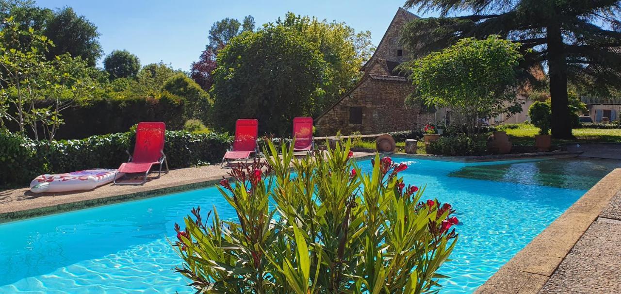 Auberge Du Relais D'Auniac กูดง-อ็อง-แกร์ซี ภายนอก รูปภาพ